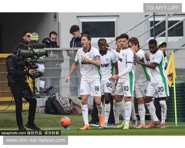 米兰后卫库比斯永久转会桑普多利亚后外租